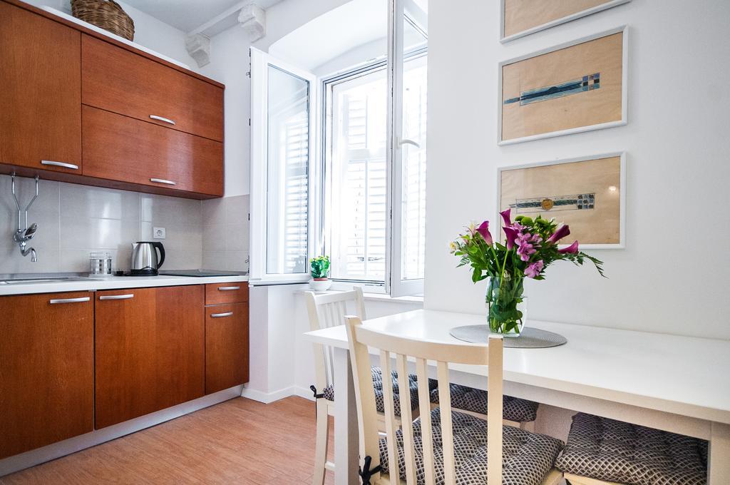 Apartments Tereza ดูบรอฟนิก ภายนอก รูปภาพ