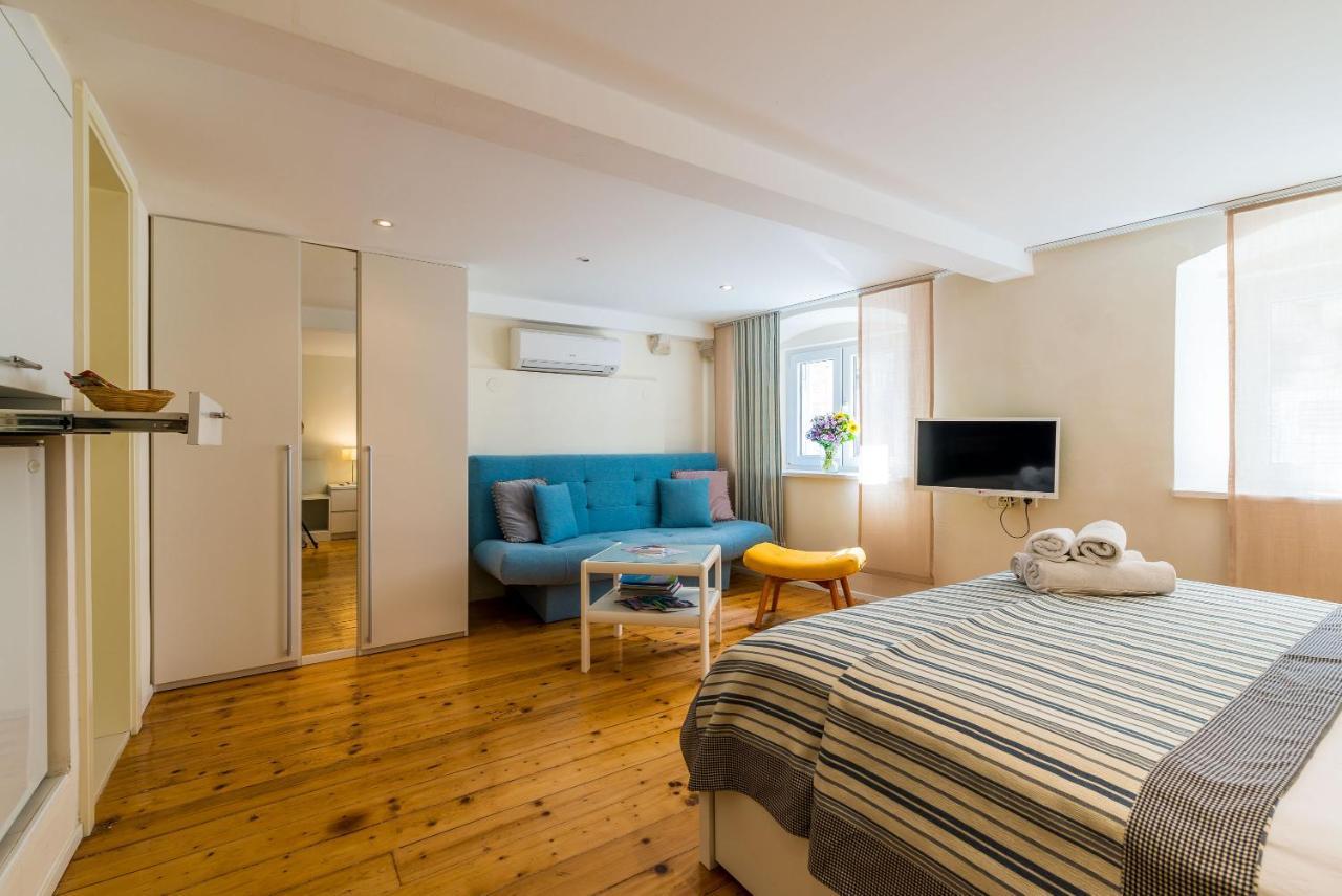 Apartments Tereza ดูบรอฟนิก ภายนอก รูปภาพ