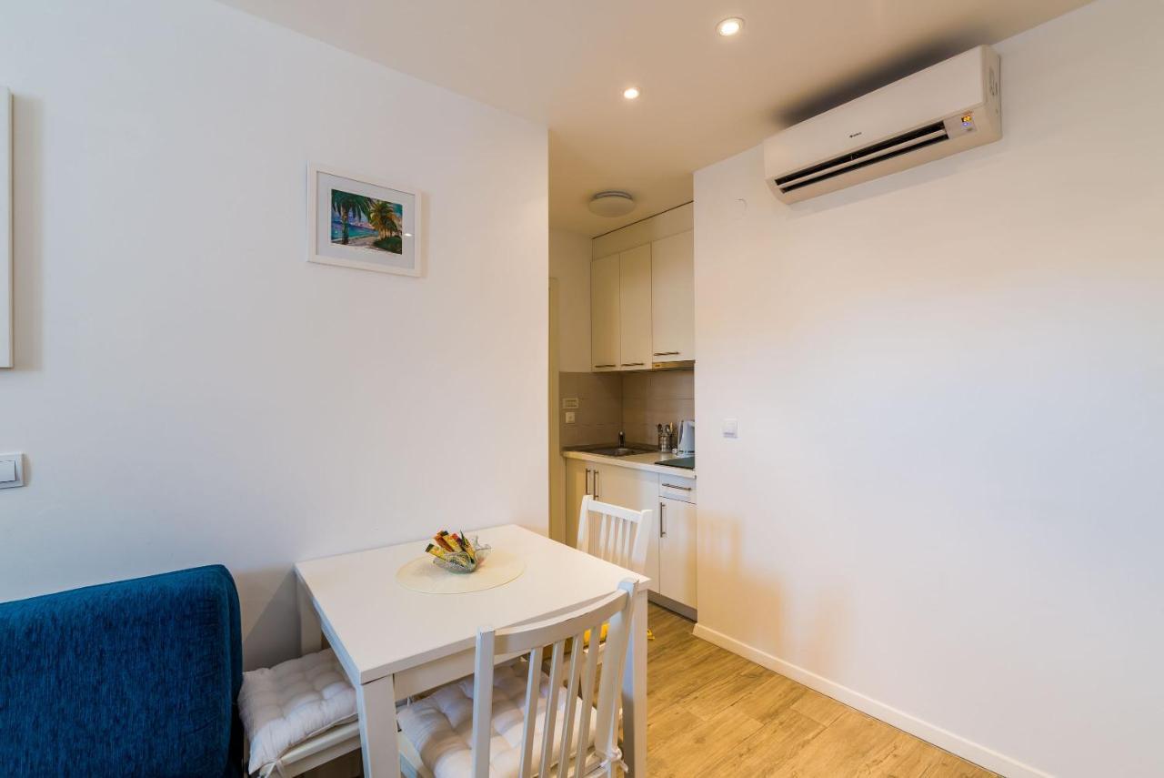 Apartments Tereza ดูบรอฟนิก ภายนอก รูปภาพ