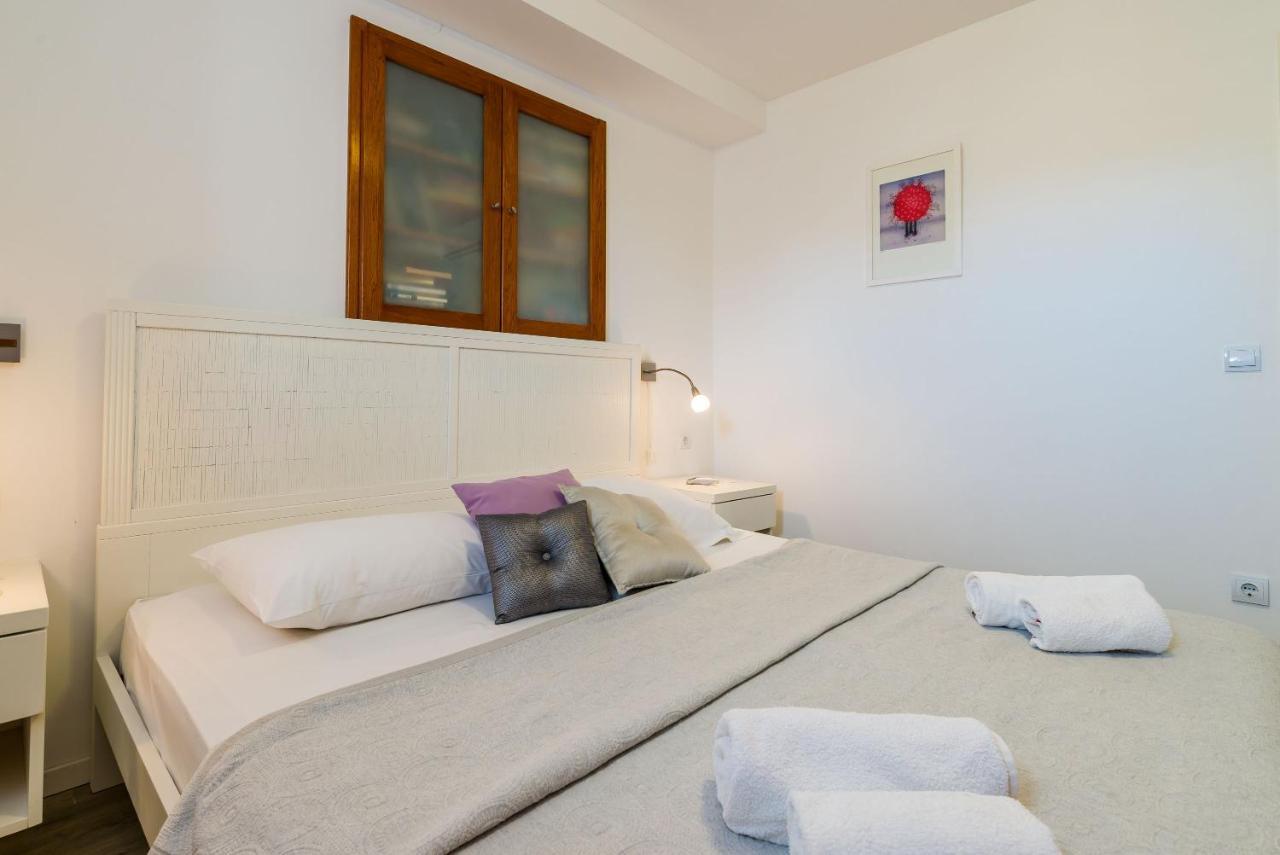 Apartments Tereza ดูบรอฟนิก ภายนอก รูปภาพ